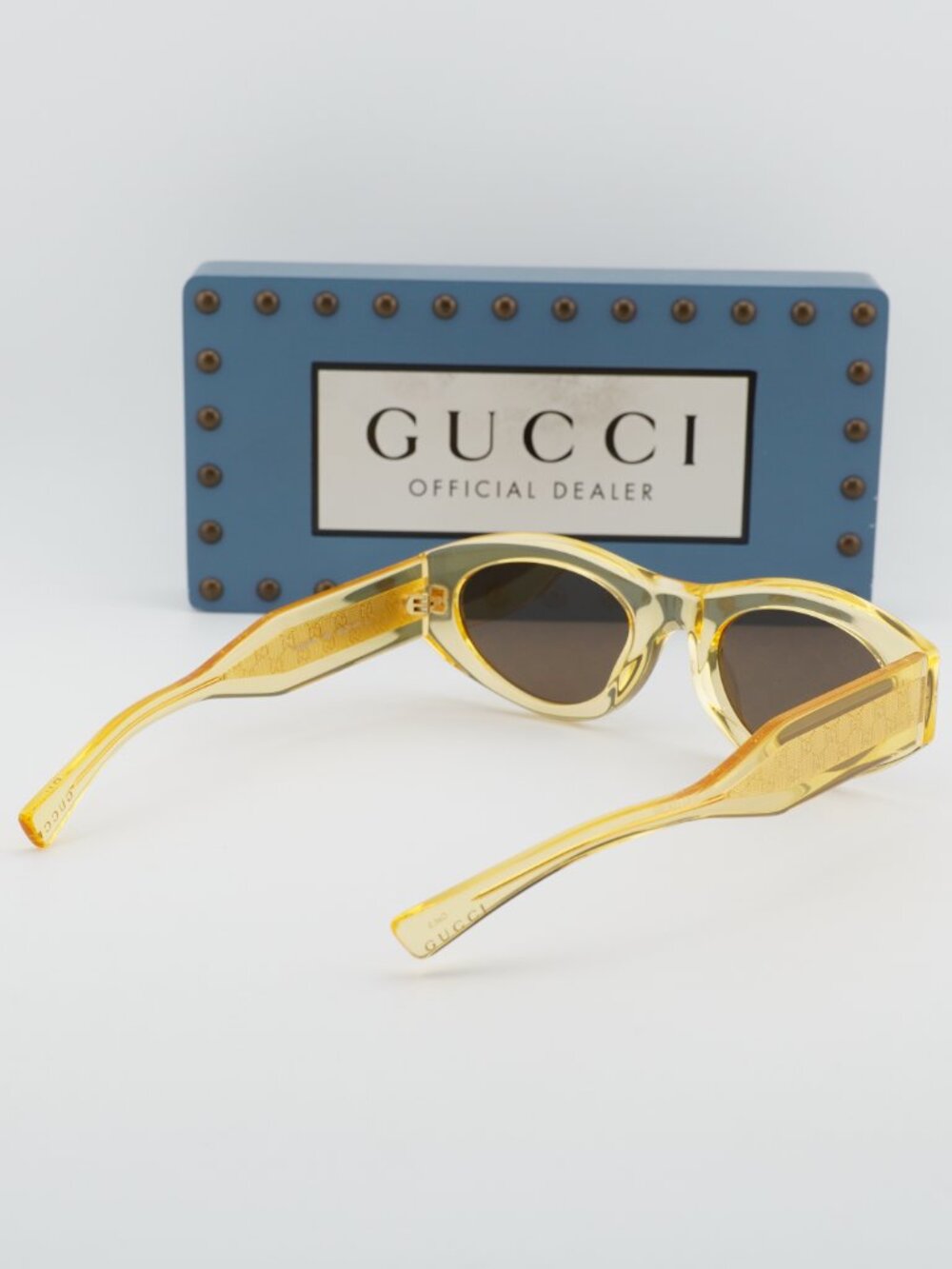 Gucci GG2065S 004 Cat Eye Sunglasses - Yellow / Brown with Logo - Picture 10 of 11